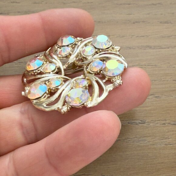 Vintage Aurora Borealis Rhinestone Circle Brooch Pin Gold-Tone Setting - Picture 7 of 10
